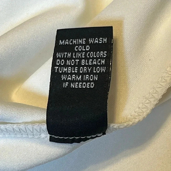 SABRINA|S Shorts with Tie-Knot Belt - Picture 7 of 9